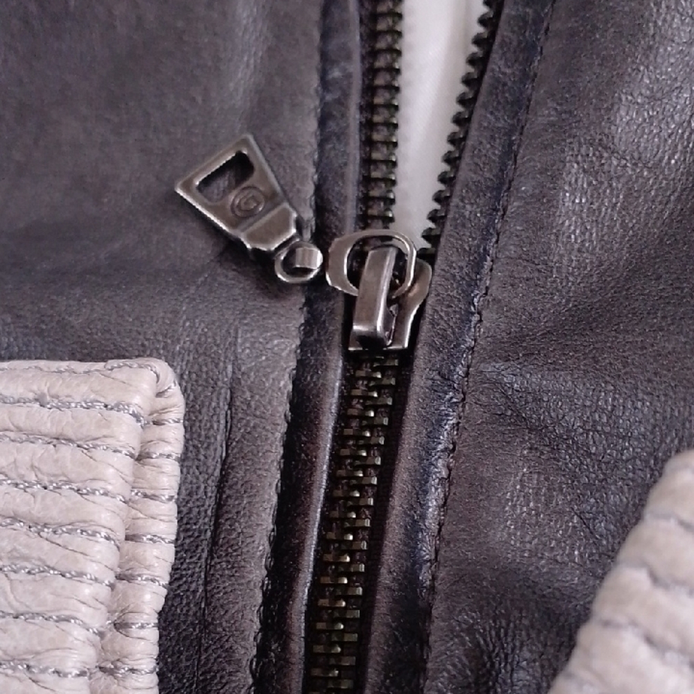 DANIER Gradient Black and Grey Women's Jacket - Picture 5 of 12
